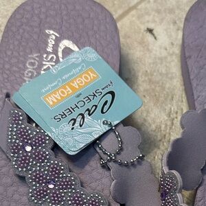 Cali from Sketchers Yoga Sandals Women's Size 6 Purple Sparkles New with Tags